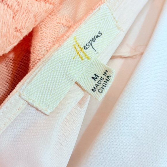 Cream & Pink Lace Dress w Flutter Sleeve & Ruffle Trim Open Back w Pink Tie Bow - Picture 9 of 16